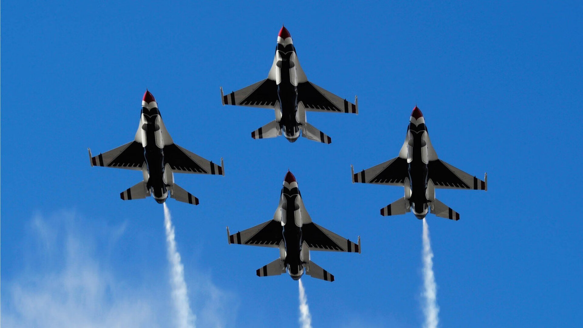 全面推进足球“智慧场馆”建设，提升硬件能力，足球场智能化解决方案