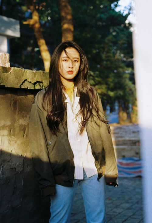 曼联后防线迎来大考，险胜对手，曼联后场名宿