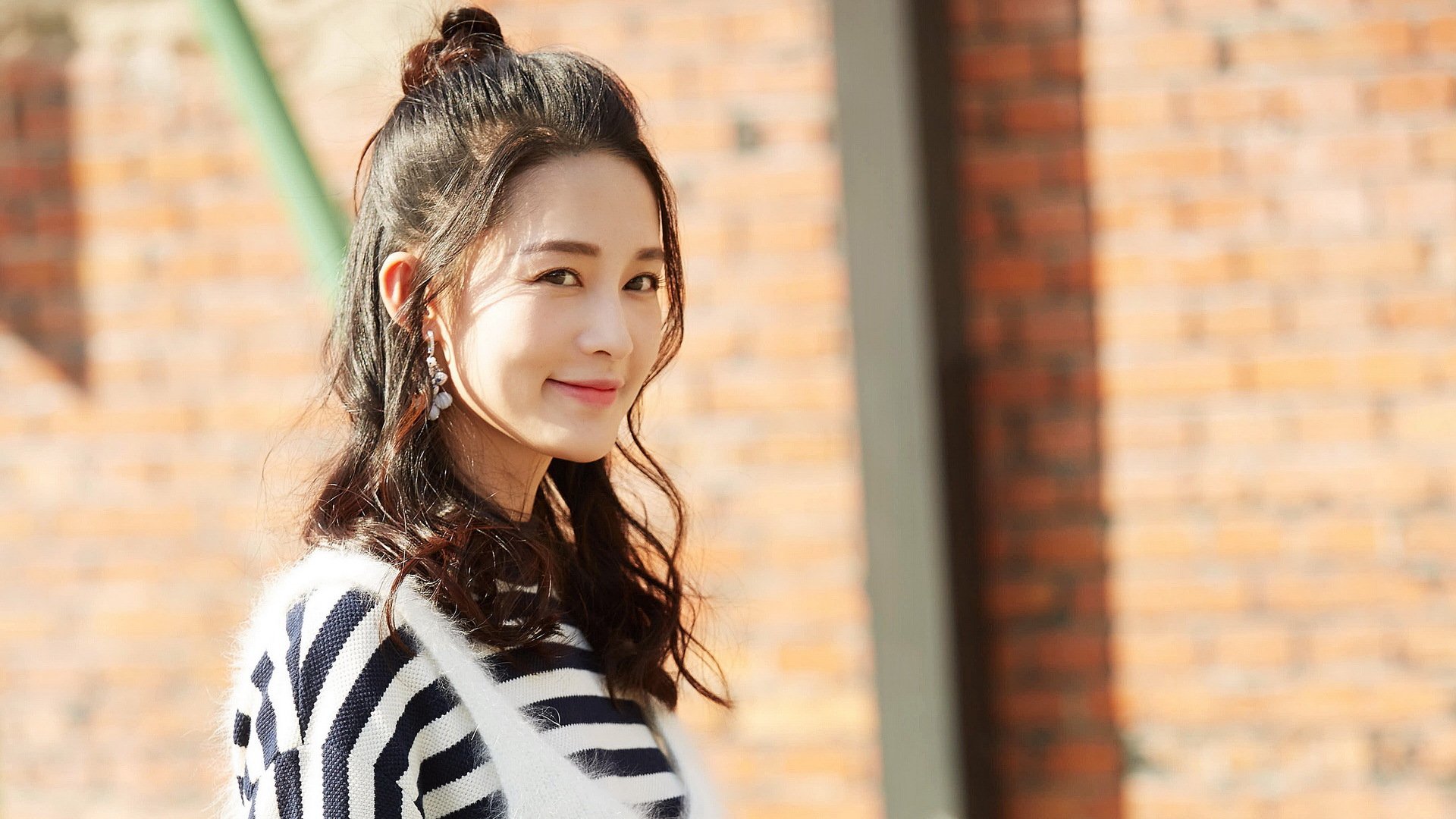 沃尔夫斯堡防守端默契提升保持不败,沃尔夫斯堡后卫